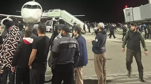 Riots in Makhachkala. Screenshot of the video https://ru.euronews.com/2023/10/30/ru-russia-dagestan-airport-chaos