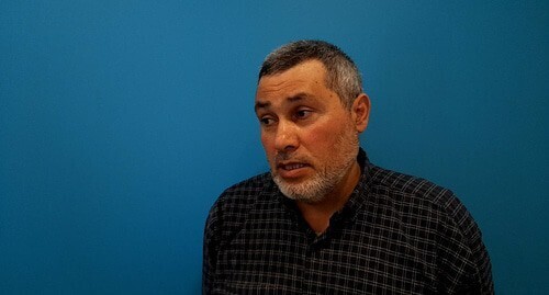 Eduard Ataev, a former coordinator of Alexei Navalny's* office in Makhachkala. Screenshot of the video by the "Caucasian Knot" "Navalny's headquarters appeared in Dagestan despite threats" https://www.kavkaz-uzel.eu/videos/6658