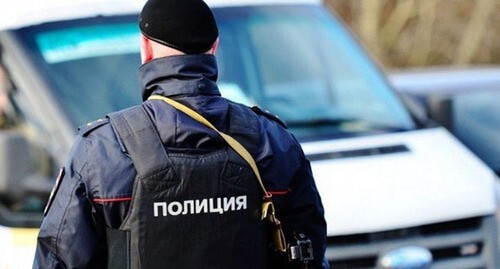 A law enforcer. Photo by the press service of the Khasavyurt administration  https://xacavurt.ru/news/4560-v-dagestane-obyavlen-konkurs-zhurnalistskih-rabot-budni-dagestanskoy-policii.html