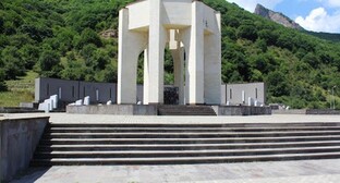 The Memorial to the Victims of Repression of the Karachay People. Photo by the administration of the Karachayevsky District http://karachaevsk.info