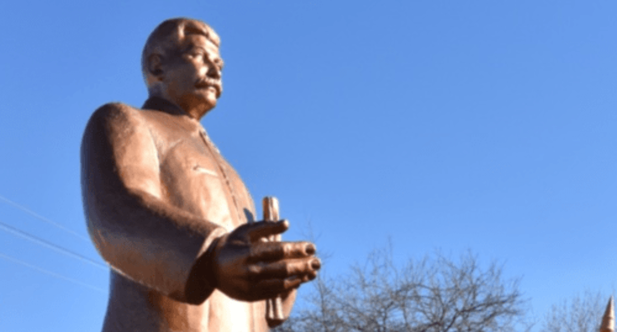 The monument to Stalin in Komgaron, a village in North Ossetia. Photo from the website of the Communist Party of the Russian Federation (KPRF) in North Ossetia, December 20, 2019 https://www.rso-kprf.ru/?p=7357