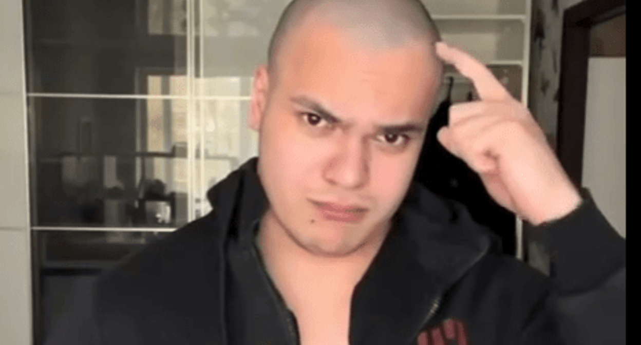 A skinhead, who apologized for falling in love with a Chechen girl. Screenshot of the video posted on the VK community "Bot Maxim" on May 25, 2024 https://vk.com/wall-135209264_18510902?ysclid=lwoe8qhd1x320522042