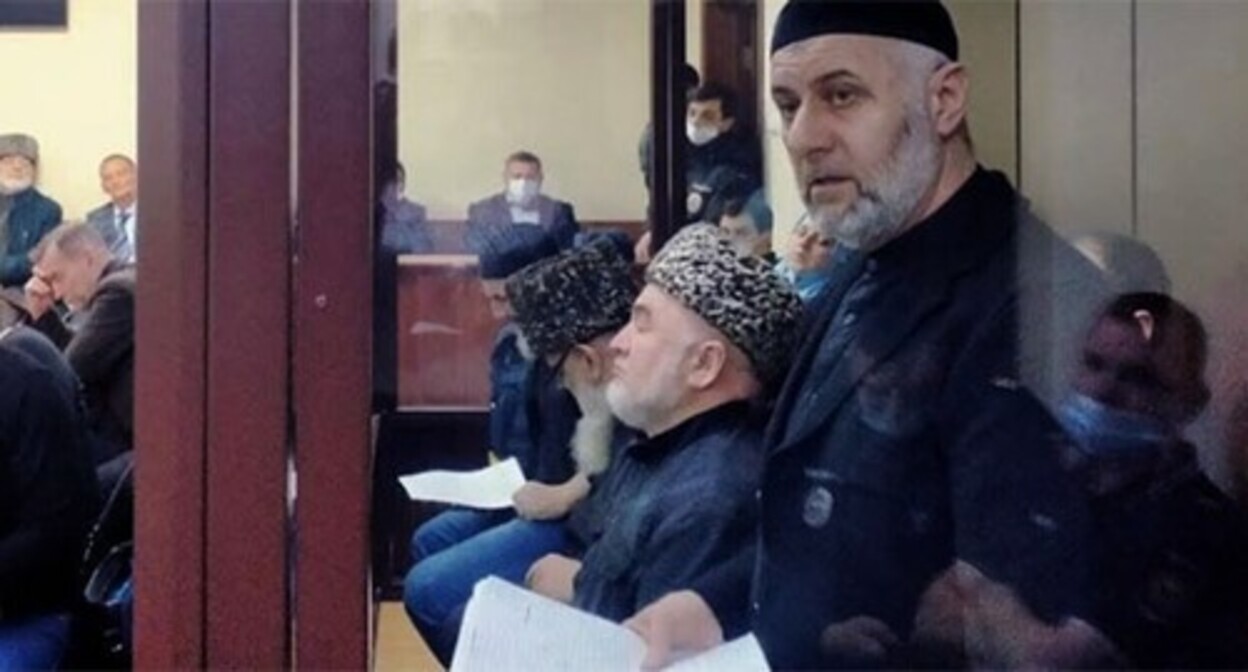 The Ingush activists (Barakh Chemurziev is in the foreground) in a courtroom. Photo by the "Caucasian Knot" correspondent