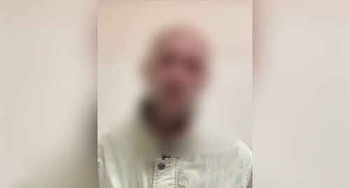 An Astrakhan resident apologized and repented for using foul language in public transport. Screenshot of a video posted by the Astrakhan Regional Branch of the Russian Ministry of Internal Affairs https://vk.com/wall-66751883_24500