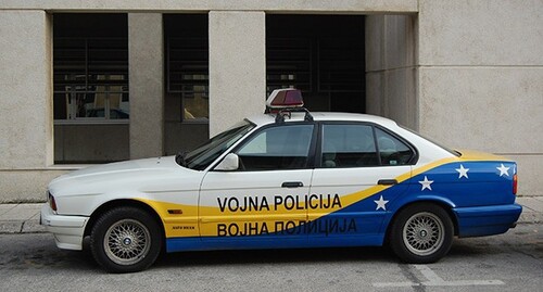 A police car in Bosnia and Herzegovina. Photo: Milan Suvajac https://ru.m.wikipedia.org/ A police car in Bosnia and Herzegovina. Photo: Milan Suvajac https://ru.m.wikipedia.org/