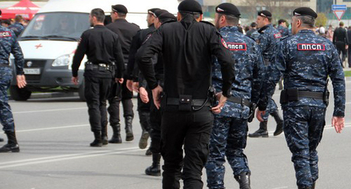 Law enforcers in Grozny. Photo by Magomed Magomedov for the "Caucasian Knot"