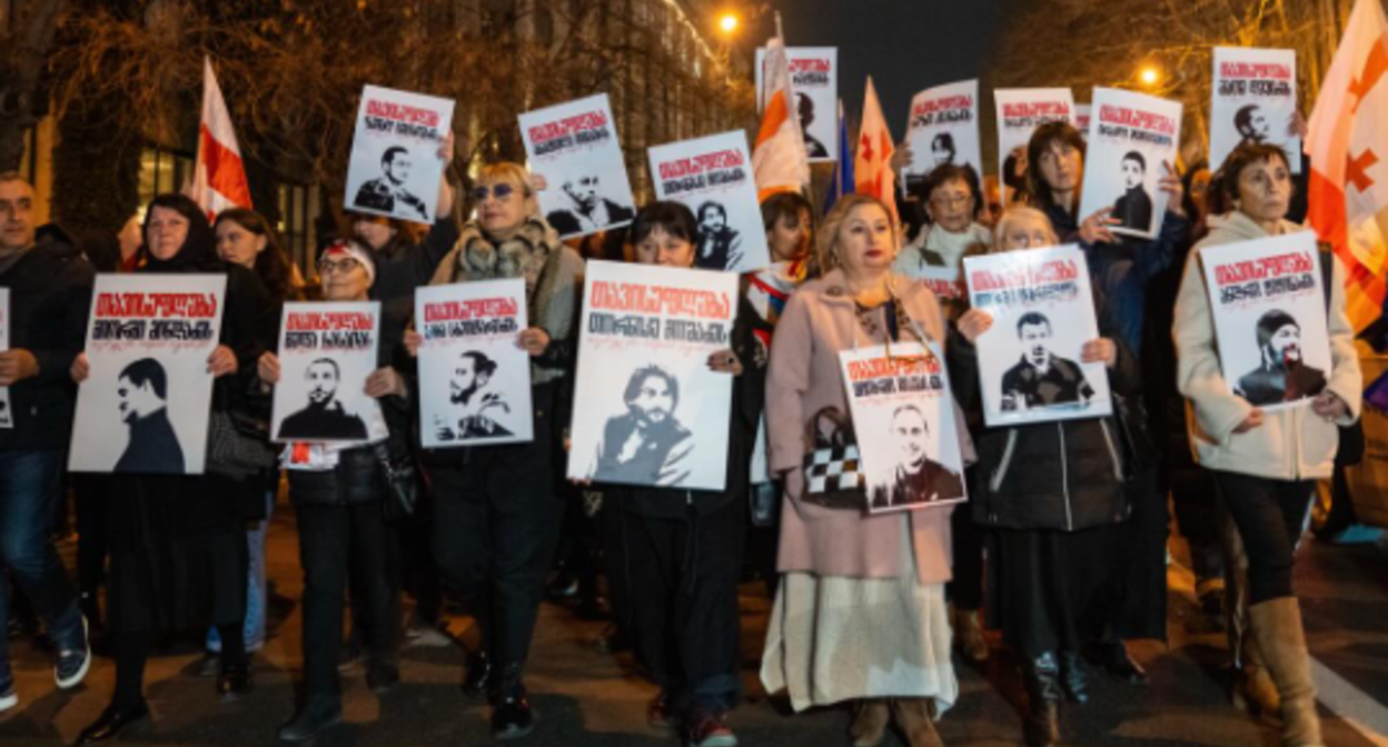 Participants in the march holding portraits of political prisoners. Screenshot from Publika photo from March 14, 2026, https://www.facebook.com/photo?fbid=1705536594179217&set=pb.100041686795244.-2207520000 (Meta, the company that owns the social network, is banned in Russia). Participants in the march holding portraits of political prisoners. Screenshot from Publika photo from March 14, 2026, https://www.facebook.com/photo?fbid=1705536594179217&set=pb.100041686795244.-2207520000 (Meta, the company that owns the social network, is banned in Russia).