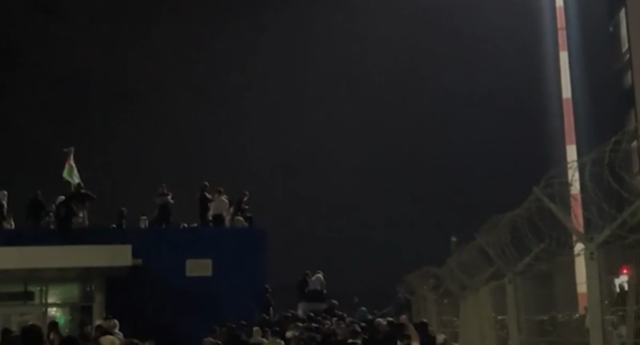 Unrest at Makhachkala Airport. Still from Zvezda TV video: https://tvzvezda.ru/news/20231030194-GL1aM.html. Unrest at Makhachkala Airport. Still from Zvezda TV video: https://tvzvezda.ru/news/20231030194-GL1aM.html.