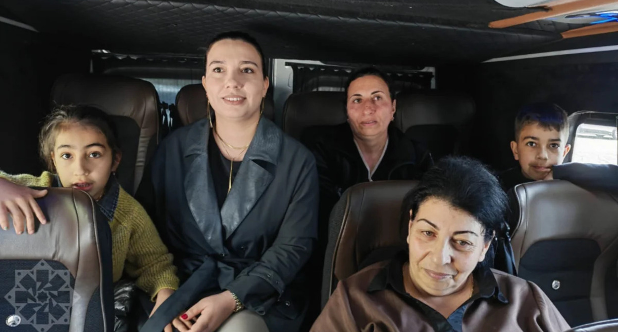 Footage of the return of 27 Azerbaijani families to Kalbajar. Photo: Azertac / https://azertag.az/ru/xeber/gruppa_pereselencev_pribyla_v_gorod_kyalbadzhar__obnovleno_video-4101463 Footage of the return of 27 Azerbaijani families to Kalbajar. Photo: Azertac / https://azertag.az/ru/xeber/gruppa_pereselencev_pribyla_v_gorod_kyalbadzhar__obnovleno_video-4101463