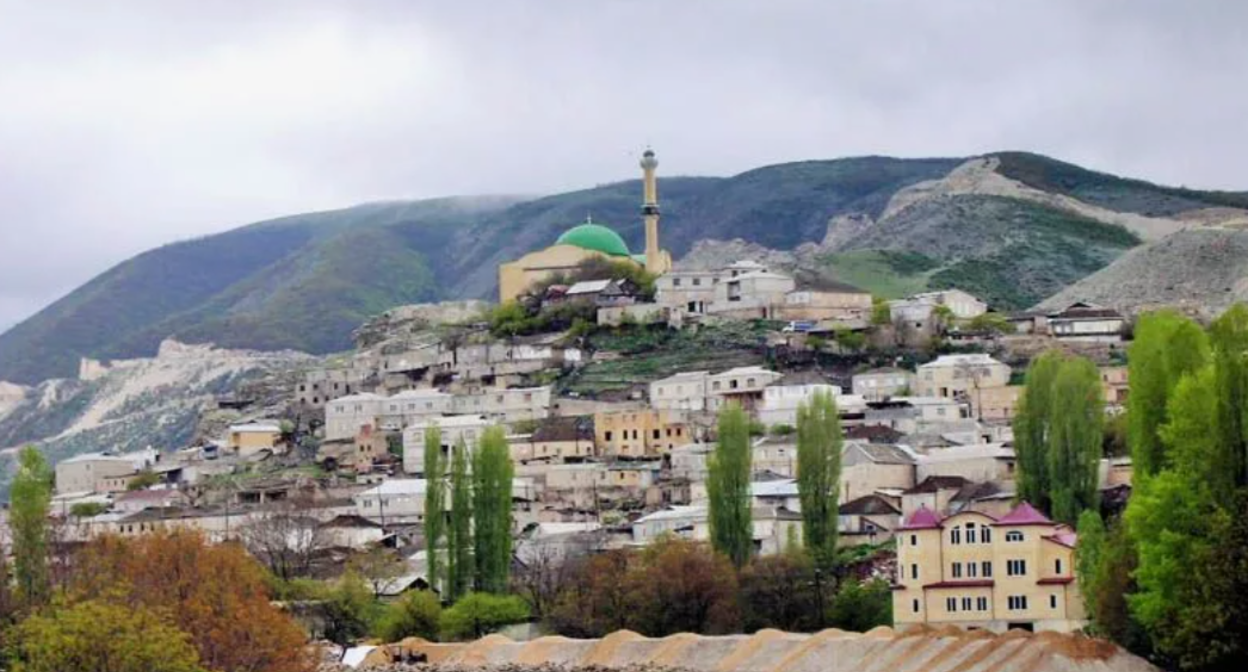 The village of Gubden. Screenshot of photo https://blog.welcomedagestan.ru/dagestan/karabudahkentskij/gubden/ The village of Gubden. Screenshot of photo https://blog.welcomedagestan.ru/dagestan/karabudahkentskij/gubden/
