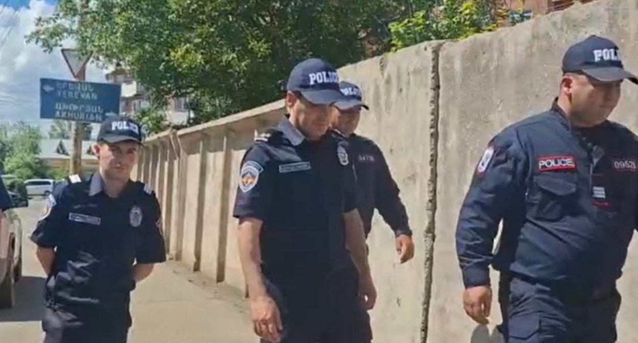 Security forces on the streets of Gyumri. Photo by a "Caucasian Knot" correspondent. Security forces on the streets of Gyumri. Photo by a "Caucasian Knot" correspondent.