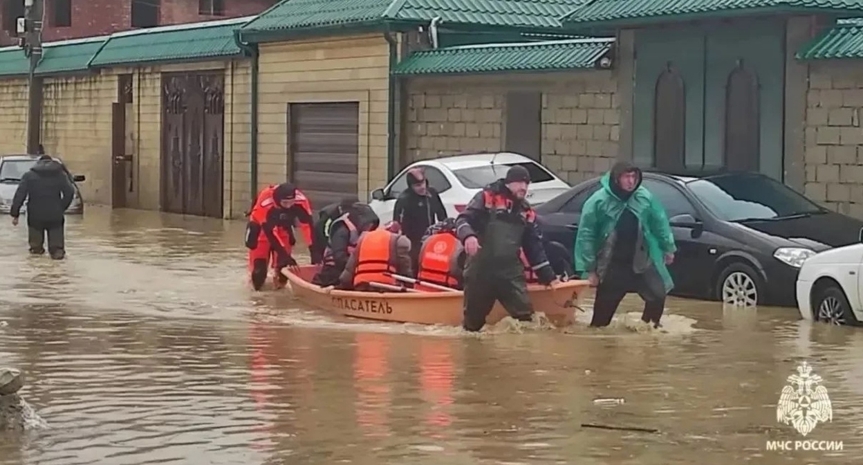 Flood in Dagestan. Photo: Department of the Ministry of Emergency Situations for Dagestan https://t.me/mchsrd/4981 Flood in Dagestan. Photo: Department of the Ministry of Emergency Situations for Dagestan https://t.me/mchsrd/4981